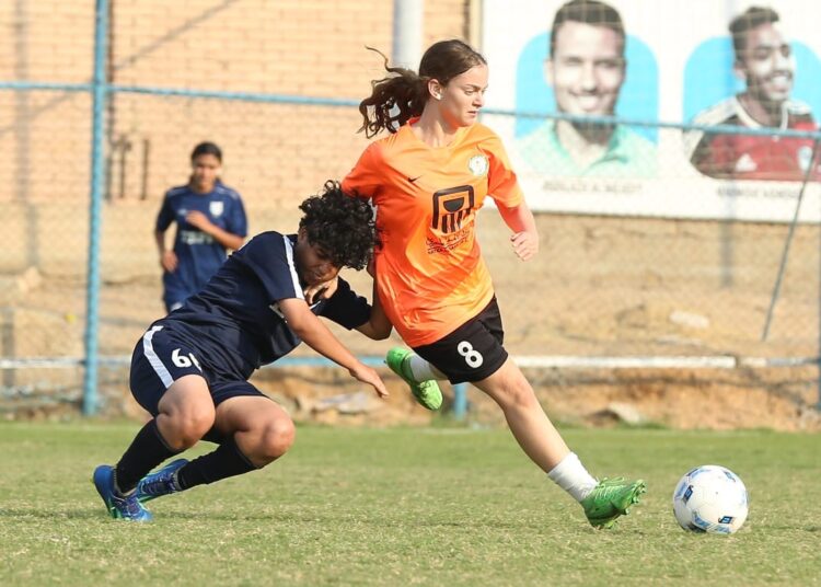 قدم البنك الأهلي النسائية تهزم إنبي برباعية|محمد كمال يواصل التأهل