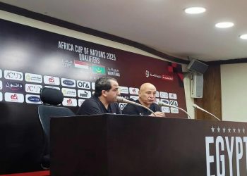 حسام حسن يوافق على إراحة صلاح من المباريات