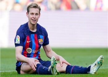 برشلونة يكشف حجم إصابة دي يونج في مواجهة سوسييداد