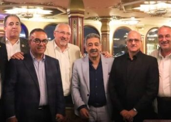 “عمرو مصيلحي” يُقيم حفل تكريم لمجدي أبوفريخة” رئيس اتحاد السلة السابق