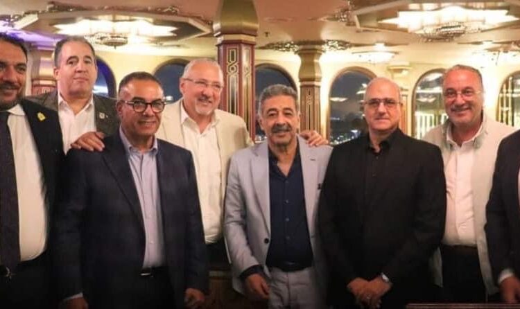 “عمرو مصيلحي” يُقيم حفل تكريم لمجدي أبوفريخة” رئيس اتحاد السلة السابق