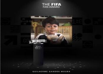 جاندرا مورا يفوز بجائزة فيفا للمشجعين
