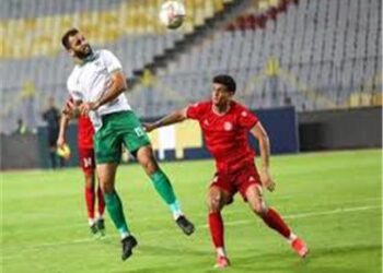 المصري يتعادل مع الحرس في الشوط الأول