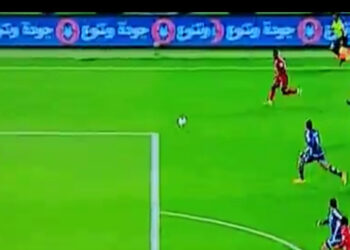 شاهد الكويت يتعادل مع عمان في افتتاح خليجي 26