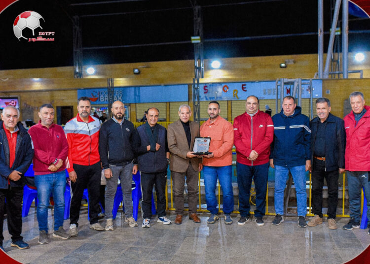 سمنود يكرم عمرو حسين