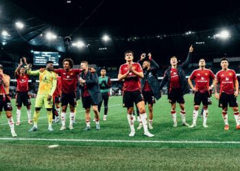 مانشستر سيتي يعود للانتصارات أمام ليستر سيتي