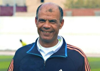 وفاة مدرب فريق عمال المنصورة في الملعب