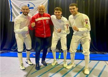منتخب سلاح سيف المبارزة يحصد جائزة كأس العالم للناشئين
