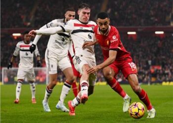ليفربول يلحق نفسه أمام مانشستر يونايتد في الدوري الإنجليزي