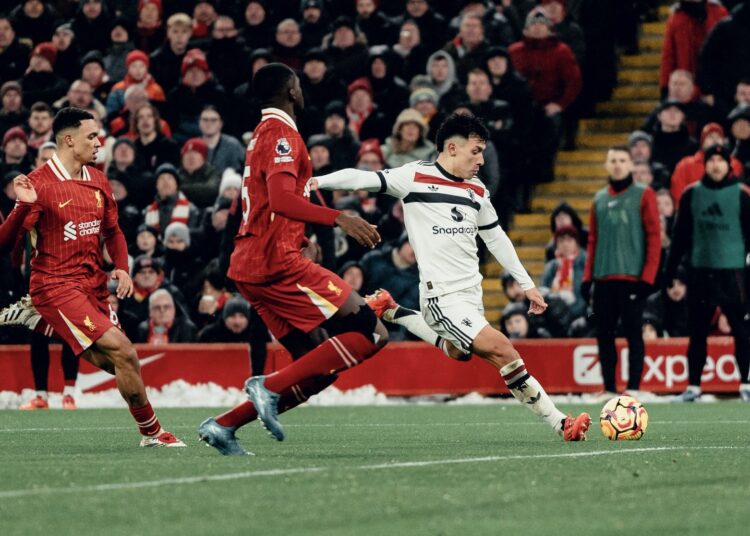 ليفربول ومانشستر يونايتد يتعادلان في ديربي إنجلترا المثير