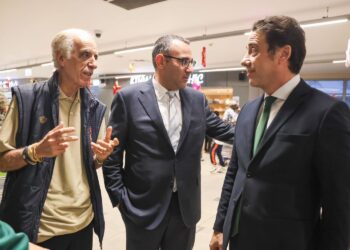 شاهد وصول بعثة الأهلي لأبيدجان مواجهة ستاد أبيدجان في دوري الأبطال