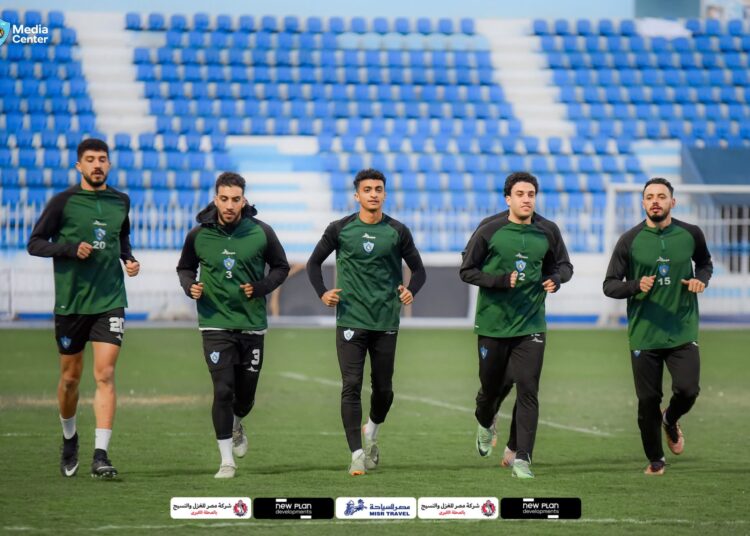 شوقي غريب يقود غزل المحلة بجلسات فنية مكثفة استعدادًا للتحديات القادمة