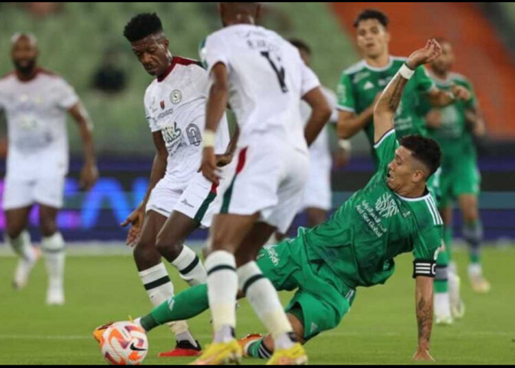 أهلي جدة يهزم الشباب بثلاثية ويصعد إلى المركز الخامس في دوري روشن السعودي