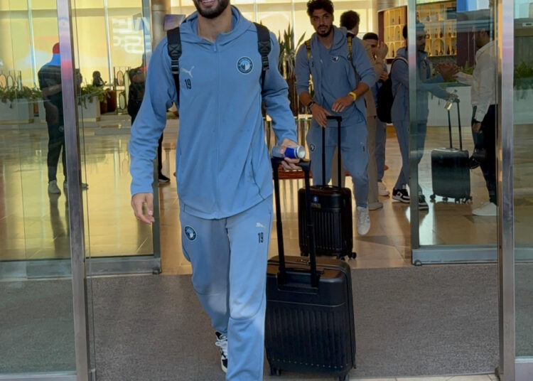 بيراميدز يغادر مقر إقامته متجهًا إلى ملعب 11 نوفمبر لمواجهة ساجرادا