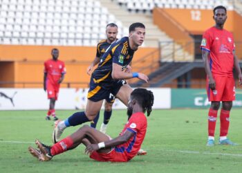 ” الأهلي هو الأهلي بره وجوه ” حول تأخره أمام استاد أبيدجان لفوز كبير