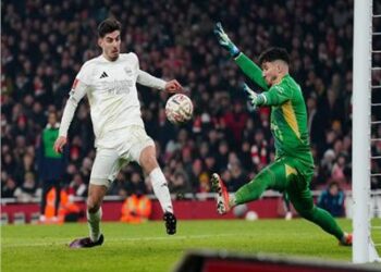 آرسنال ومانشستر يونايتد إلى ركلات الترجيح بعد تعادل مثير في كأس الاتحاد الإنجليزي