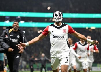 شاهد عمر مرموش يتألق ويقود آينتراخت للفوز على فرايبورج في البوندسليجا