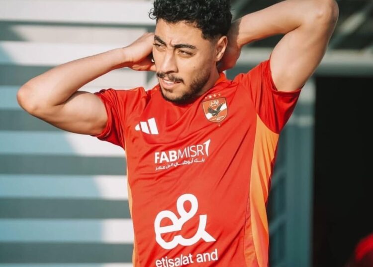 أكرم توفيق يرفض عرض الأهلي للتجديد رغم الإغراءات المالية