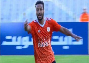 الأهلي يتراجع أمام فاركو وشاهد هدف المترجي في مرمي الأحمر