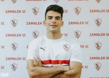 مفاجأة مدوية.. رجال أعمال داعمون للأهلي يدخلون صراعًا مع بيراميدز لضم زيزو قبل مونديال الأندية.. واللاعب يحسم موقفه!