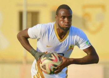 الترسانة يضم مدافع الحوراء السعودي