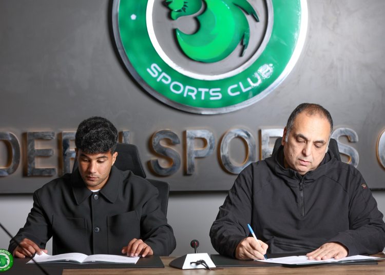 مودرن سبورت يضم وليد علي فرج أربعة مواسم ونصف