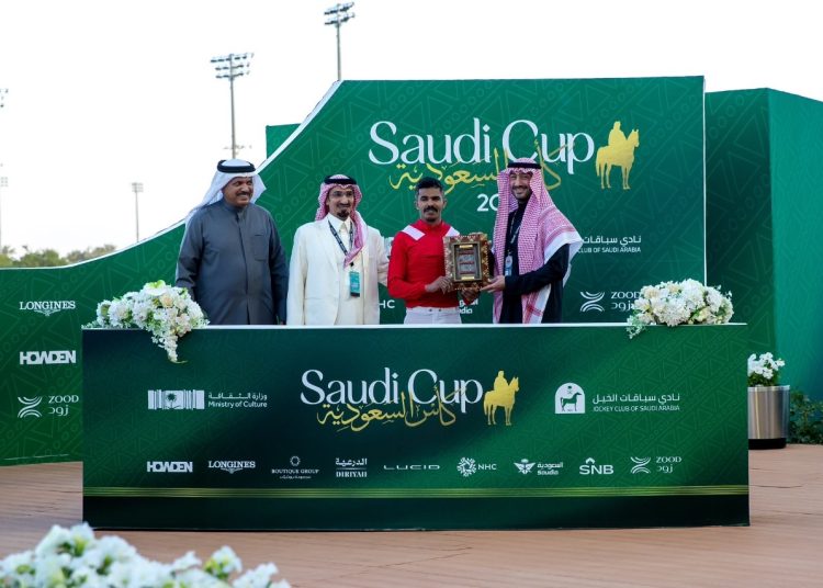 14 حصانًا يتنافسون على المجد في أغلى سباقات العالم – كأس السعودية