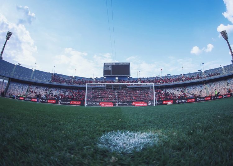 مفاجآت بالجملة قبل صافرة القمة… ماذا يحدث في ستاد القاهرة؟