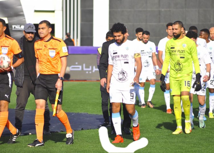 جماهير المحلة تتهكم على عبده يحيى بسبب الحذاء!