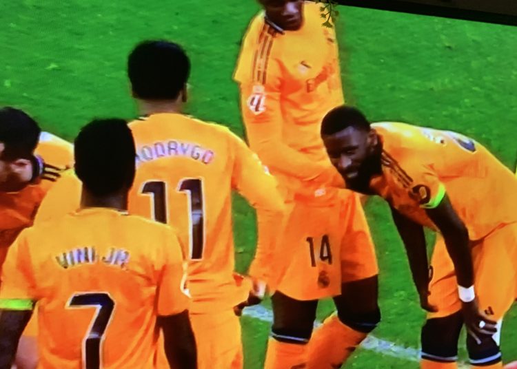 ريال مدريد يواجه صمود اسبانيول.. تعادل سلبي بعد مرور 30 دقيقة