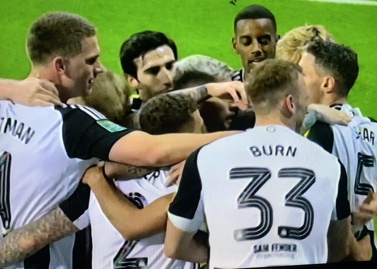 آرسنال يتأخر أمام نيوكاسل