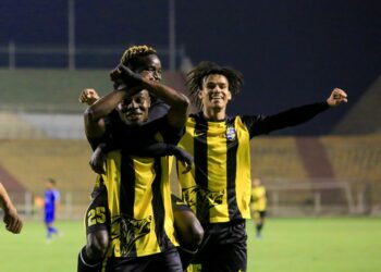 صراع القمة يشتعل.. ومفاجآت مدوية في الجولة 24 بـ دوري المحترفين