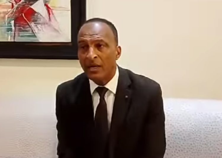 “الخطأ عند مين؟”.. تعليق ناري من أسامة عرابي حول احتفالية ستاد الأهلي