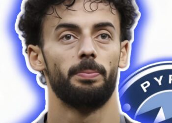 بيراميدز يتقدم بعرض “خُرافي” لأحمد عبد القادر