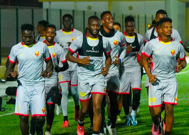 المريخ السوداني بقيادة شوقي غريب.. الزعيم يحط الرحال في موريتانيا استعدادًا لموقعة إنتر نواكشوط