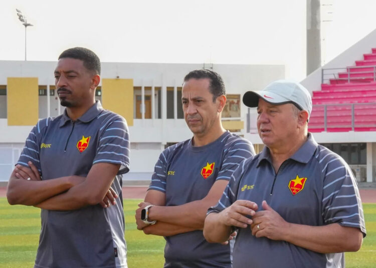 شاهد|شوقي غريب يظهر من جديد.. و”الزعيم” يعود للتدريبات في موريتانيا