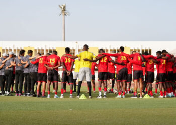 شوقي غريب.. لمسة مدرب مصري تصنع الفارق في الدوري الموريتاني