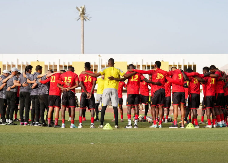 شوقي غريب.. لمسة مدرب مصري تصنع الفارق في الدوري الموريتاني