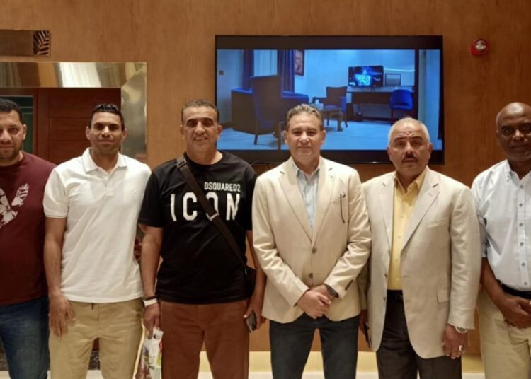 شاهد بالصور| التحدي الليبي يكرَم خالد جلال وجهازه بعد إنجازه التاريخي