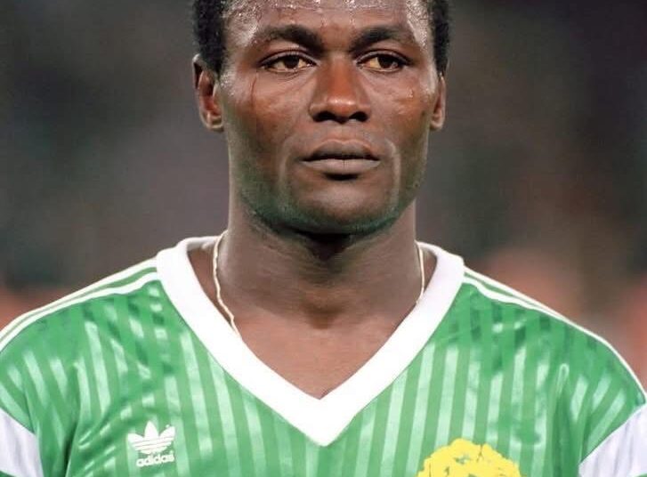 رحيل أسطورة الكاميرون.. إيمانويل كوندي يودع الحياة بعد مسيرة ذهبية