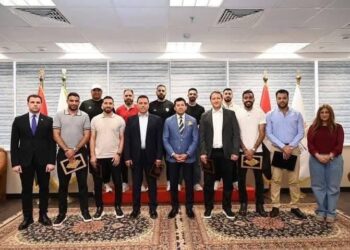 سخط واسع بعد تكريم وزير الشباب والرياضة لحسام البدري وهادي خشبة وكهربا عقب العودة من ليبيا