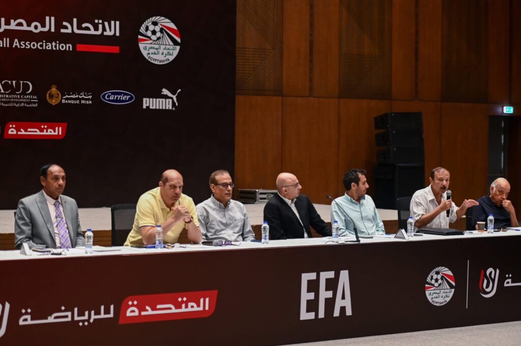 عواحيز الكرة المصرية يتصدرون المشهد