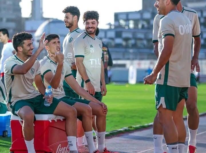 الزمالك يواصل استعداداته الجادة لمواجهة فاركو في ختام الدوري .. “ضحك ولعب وجد وحب”