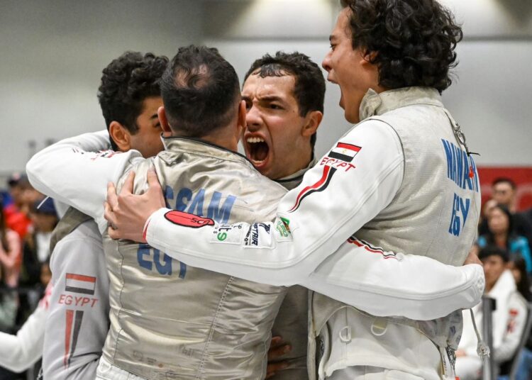 منتخب سلاح الشيش رجال يحقق المركز الرابع بكأس العالم في كندا في انجاز كبير في اخر منافسة للفريق قبل بطولة العالم