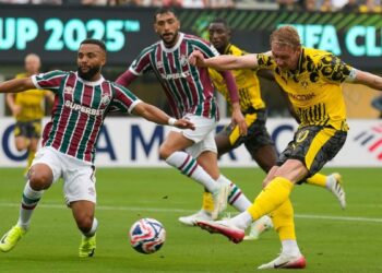 فلومينينسي يفرض التعادل على دورتموند في مونديال الأندية