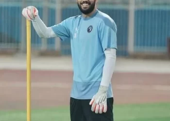 أحمد الشناوي يعلن تجديد عقده مع بيراميدز لمدة 4 مواسم