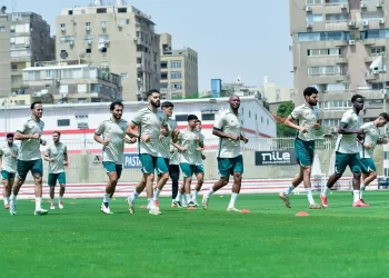 تفاصيل جلسة ثلاثي مجلس الزمالك مع اللاعبين قبل مواجهة بيراميدز