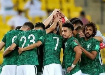 السعودية والبحرين في مباراة مصيرية ضمن تصفيات كأس العالم 2026
