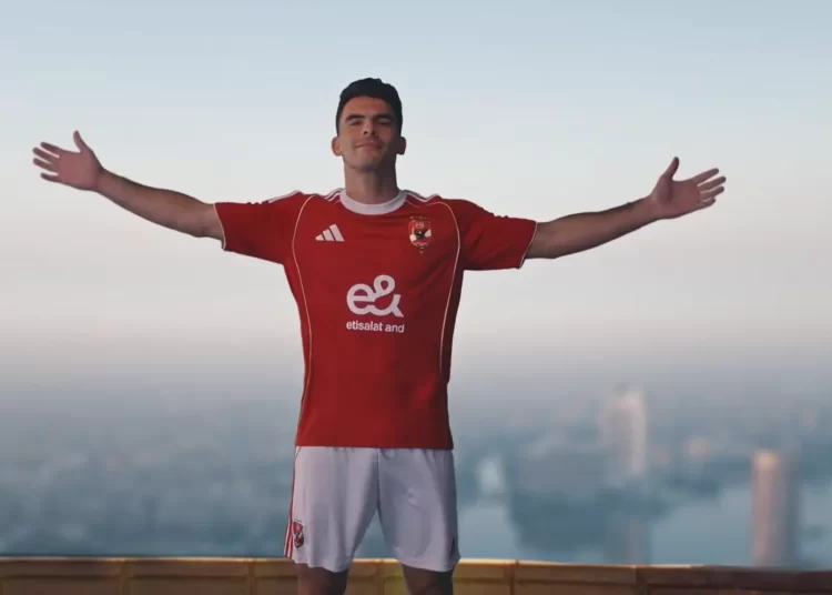 الأهلي يعلن التعاقد مع “زيزو” رسميا