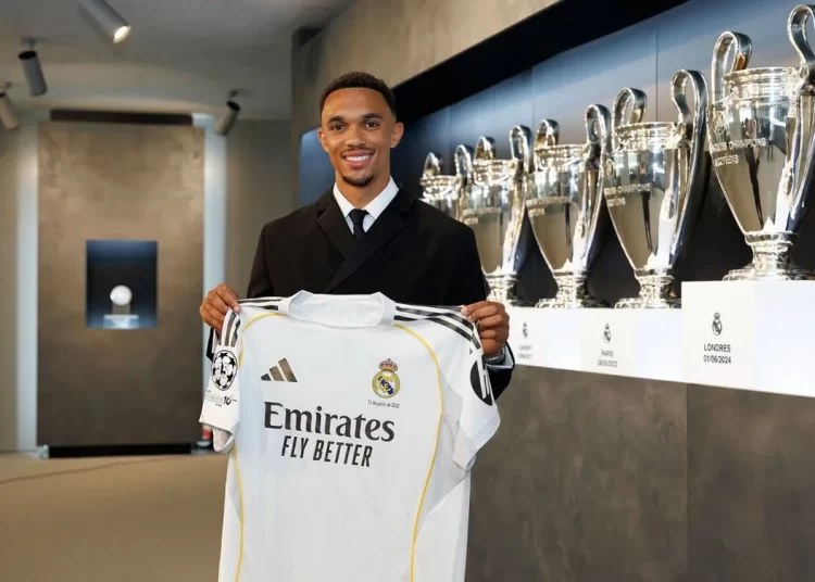 ريال مدريد يُعلن صفقة أرنولد رسميًا قبل المونديال